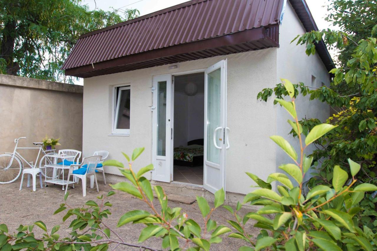 Ekonom-Domik Hotel Odessa Eksteriør billede